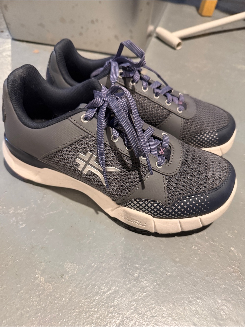KURU Women's Navy Gray Mesh Sneakers 8.5 wide fit